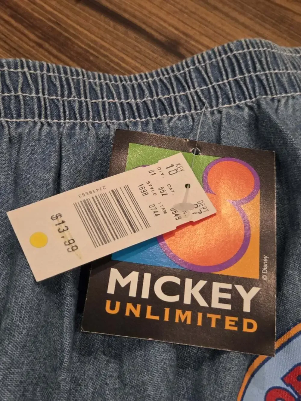 Vintage 90s Mickey Unlimited Disney Denim Shorts NWT World Travel Fits S/M